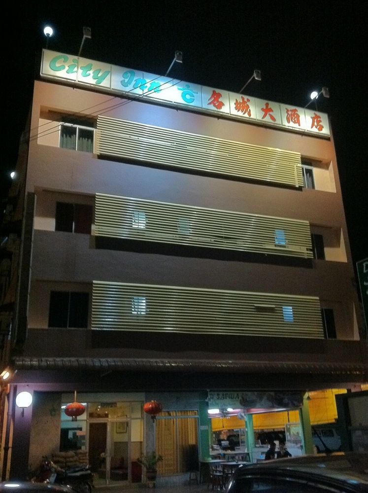 City Inn Kuching Extérieur photo
