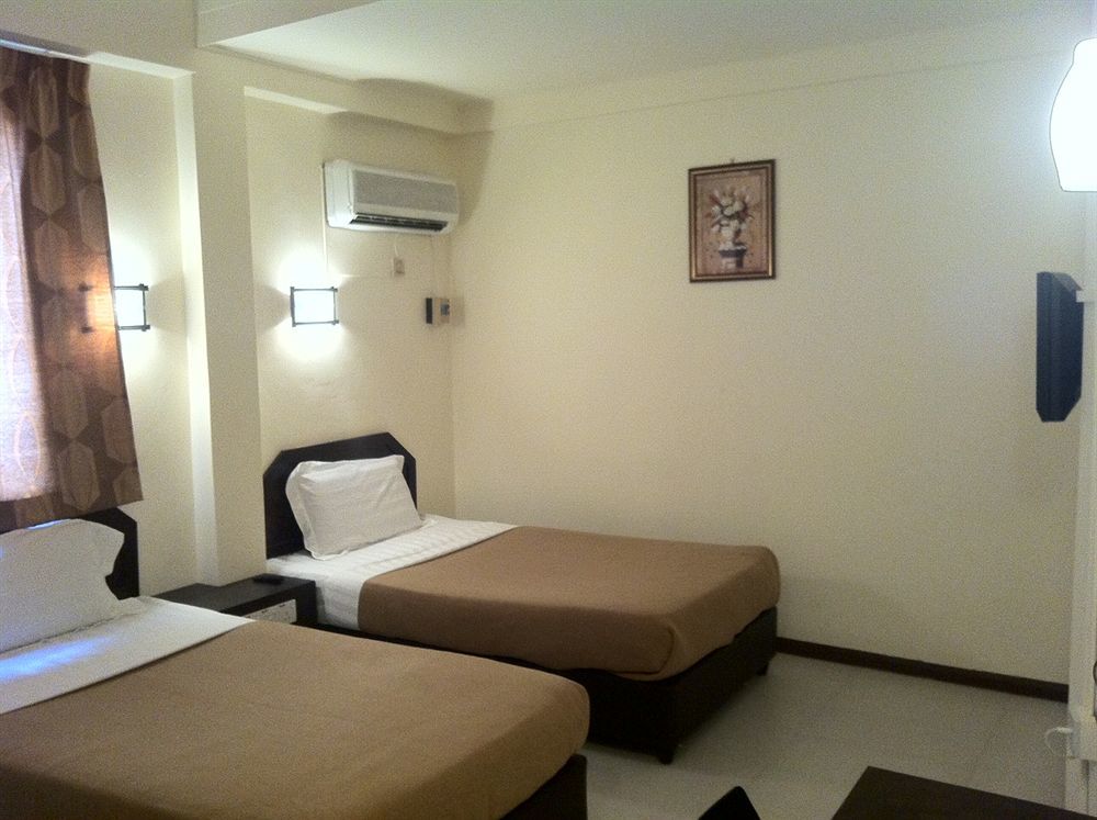 City Inn Kuching Extérieur photo