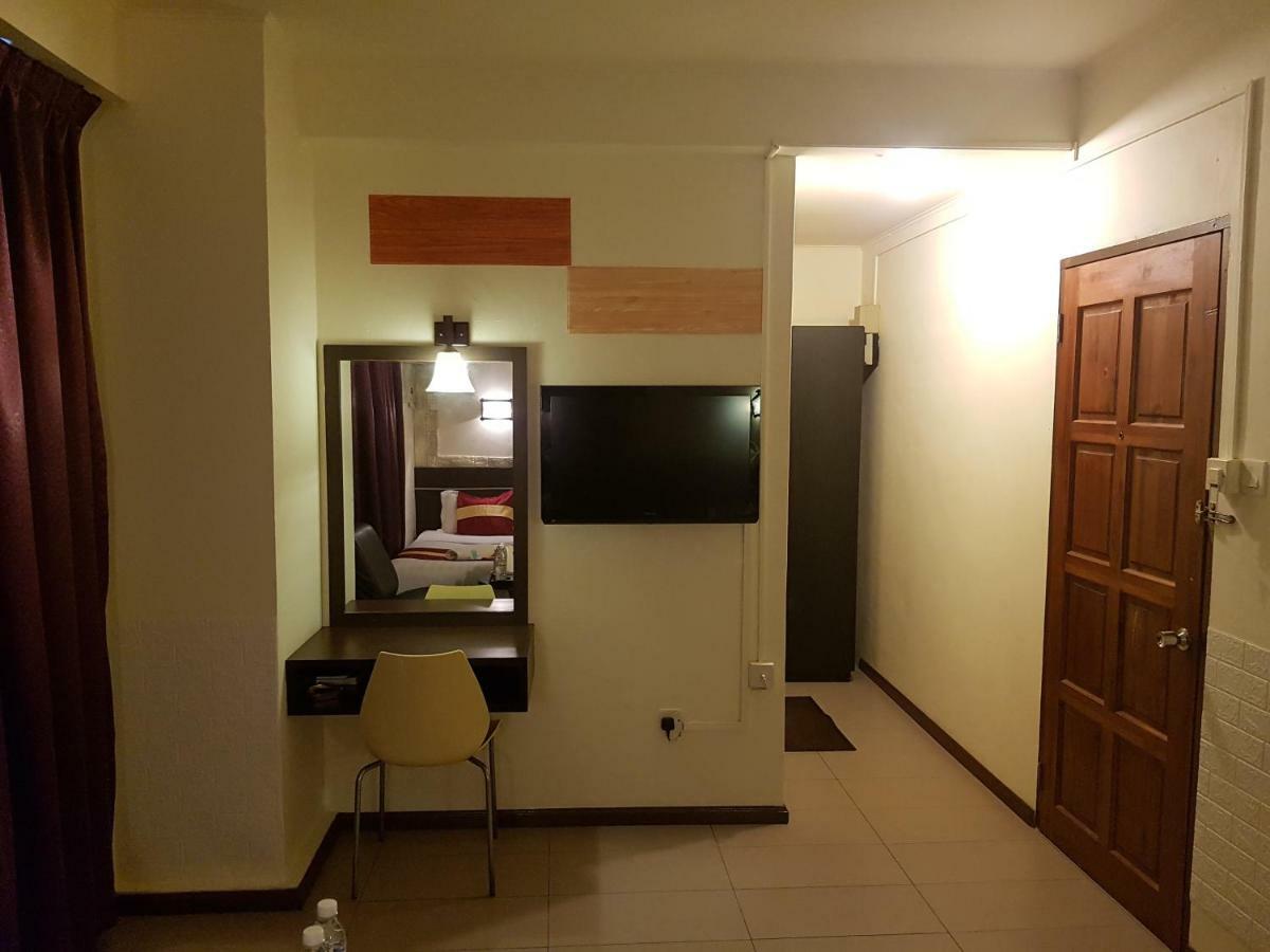 City Inn Kuching Extérieur photo