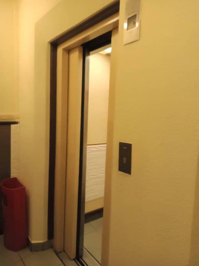 City Inn Kuching Extérieur photo